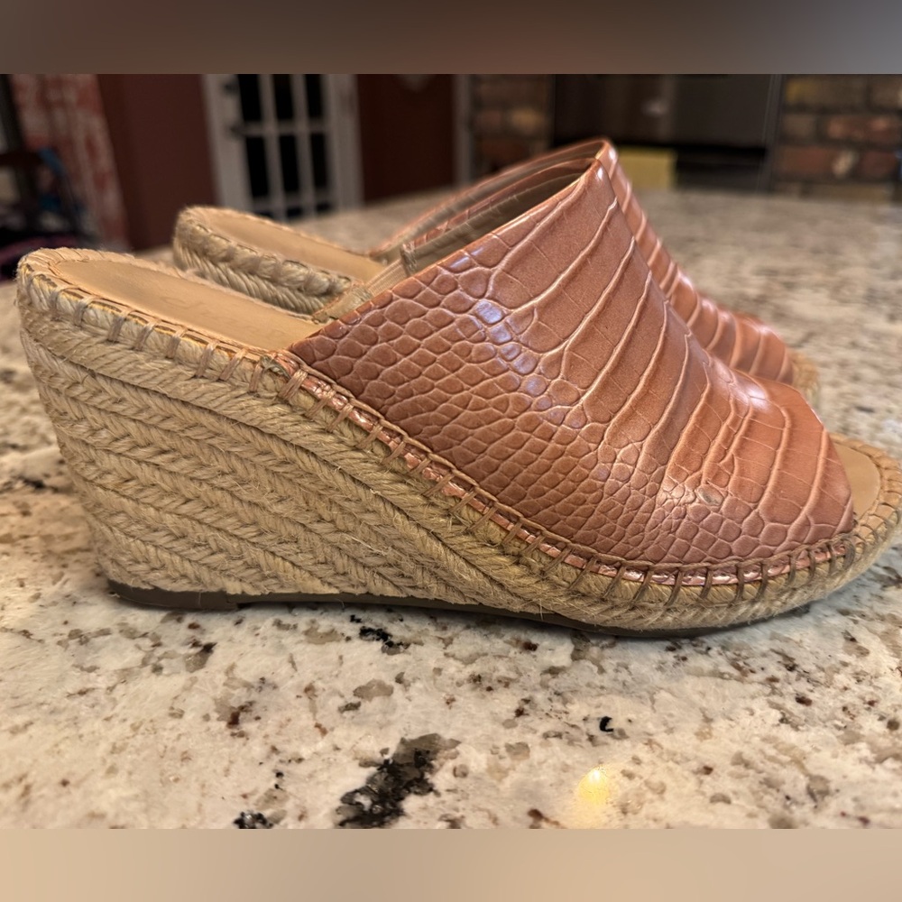 Charles David Tan Croc-Embossed Espadrille Mule - Picture 7 of 7
